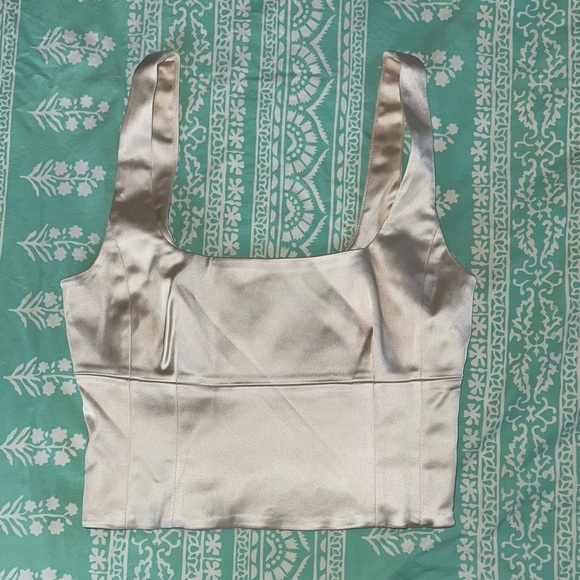 Aritzia Wilfred Shiny Satin Champagne Gold Top - Picture 2 of 4